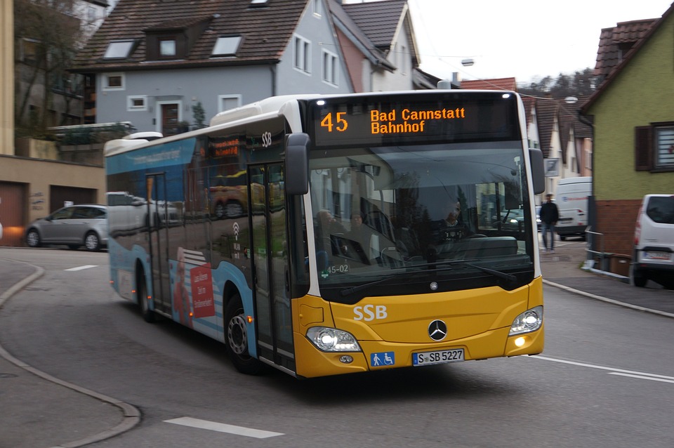 bus-5143052_960_720